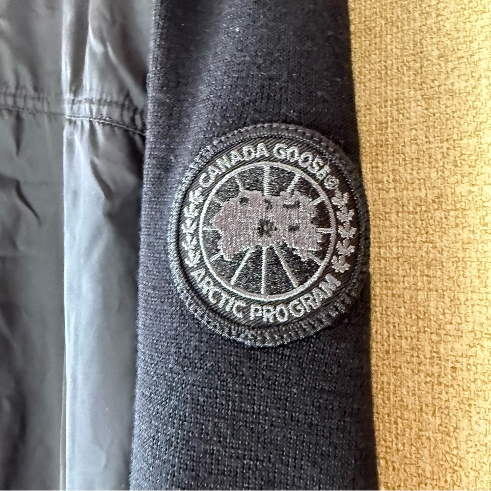 Canada Goose Windbridge Men’s Hoodie Size Medium - Picture 2 of 7